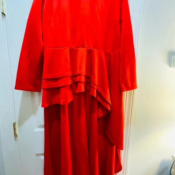 ♥️♥️♥️Beautiful Red Gathered Ruffled Waist Blouse With Tuxedo Style Tail - Picture 10 of 15